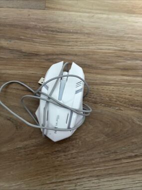 White Wired USB Gaming Mouse - Ergonomic Design